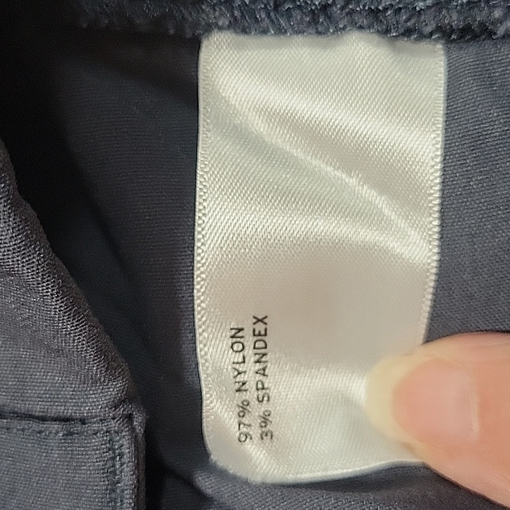 EUC- Duluth Trading ‘Dry on the Fly’ Cargo Hiking/Outdoor Capri Pants - Picture 11 of 11